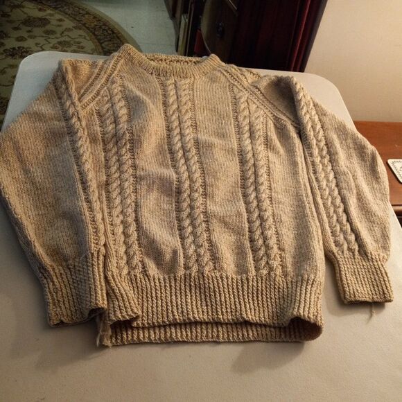 Handmade Knit Long sleeve Sweater - Picture 1 of 5
